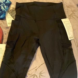 NWT Lululemon sportsbras & Mesh in Motion Crop pants. Bras size 4 $ pants size 6